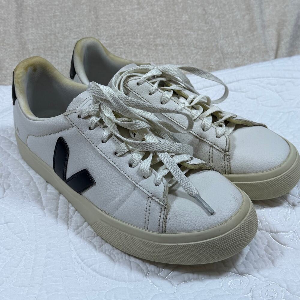 Veja Women's 7 White Black Esplar Pebbled Leather Lace Up Sneakers Shoes Casual